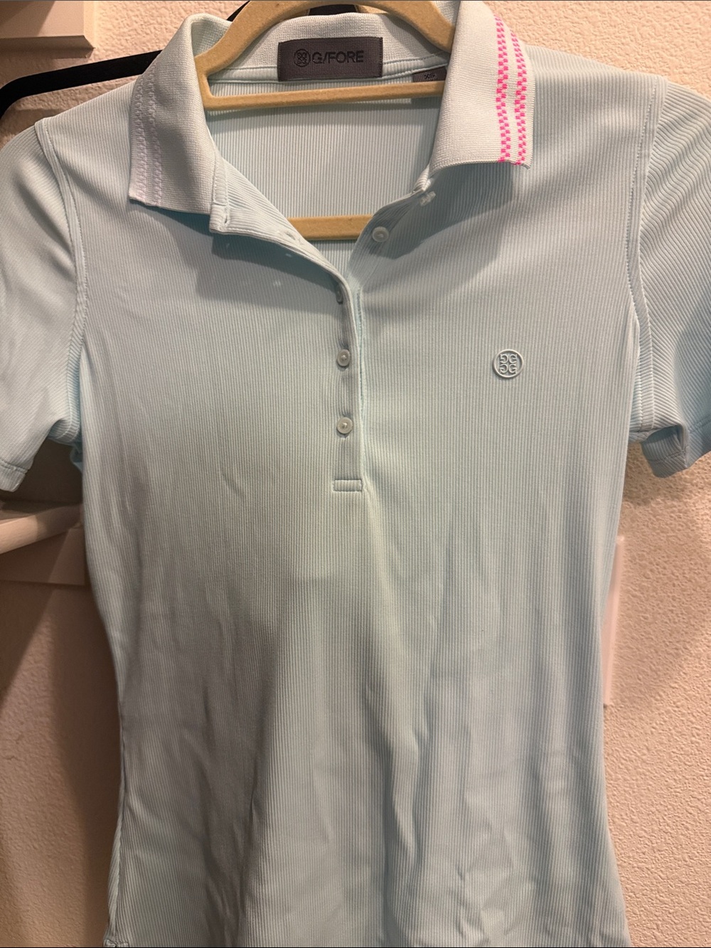 G/FORE Pale Blue Women’s Golf polo with Pink Collar Accents
